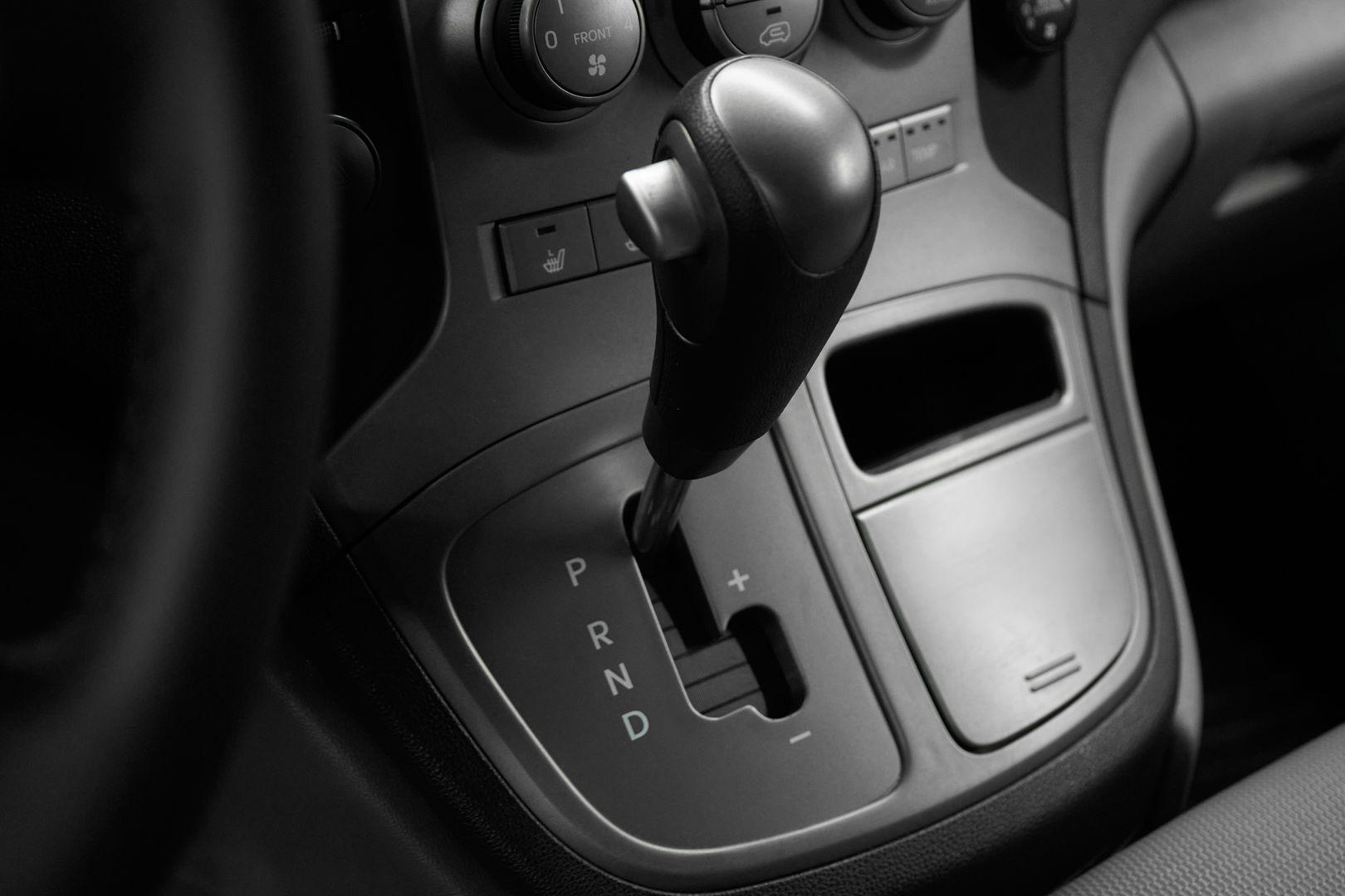 Hyundai Grand Starex 2011, черный