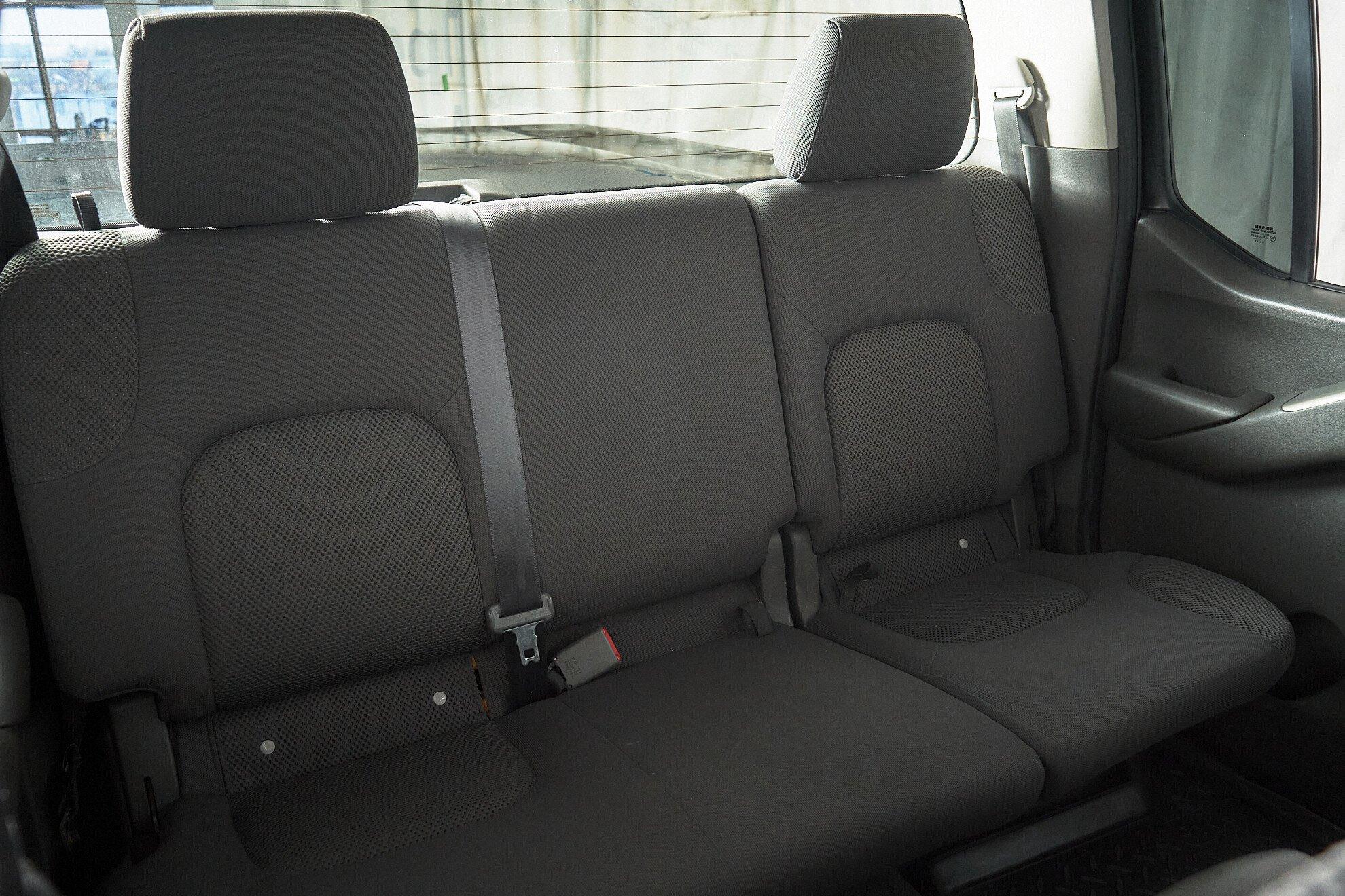 Nissan Navara (Frontier) 2007, черный