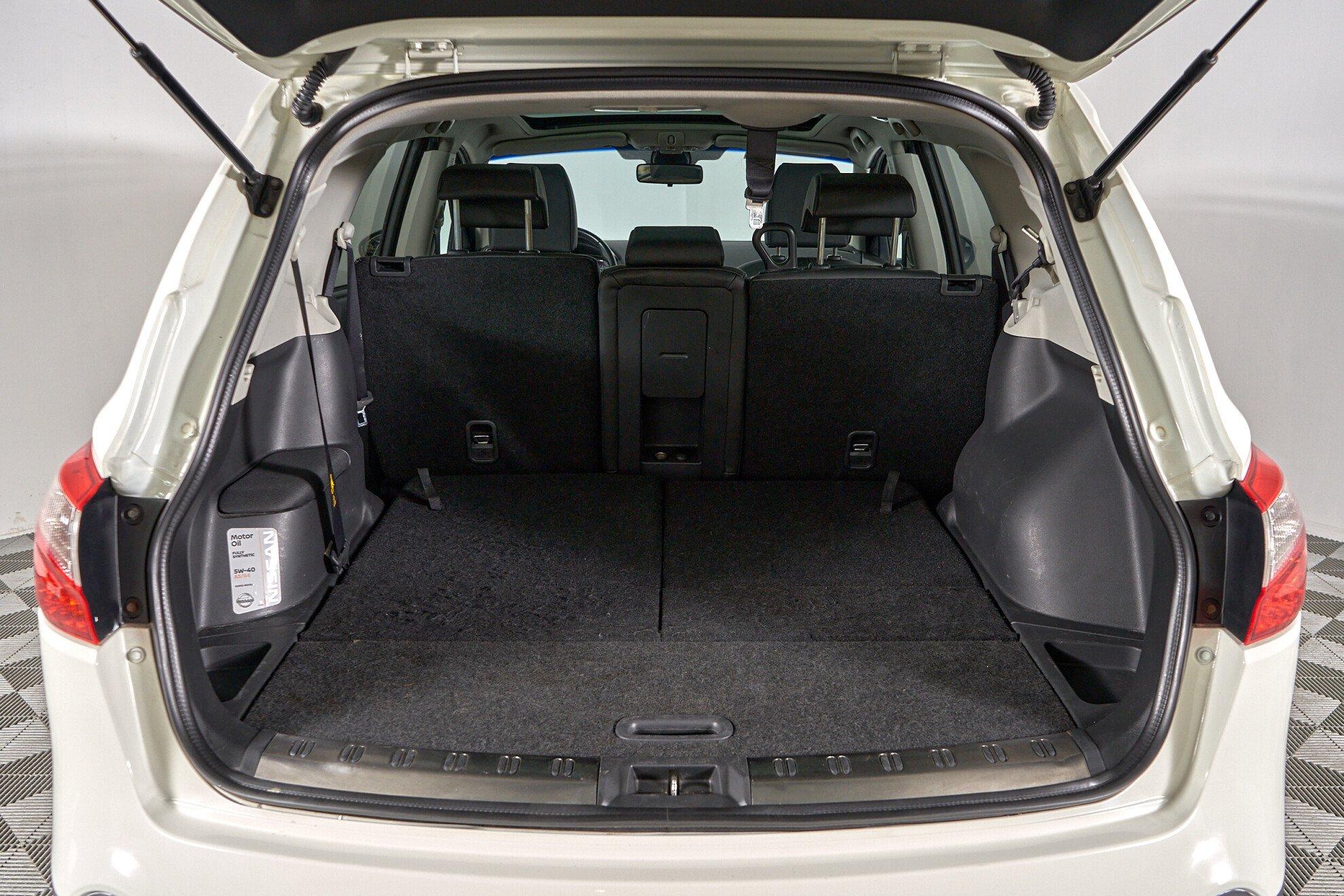Nissan Qashqai+2 2013, белый
