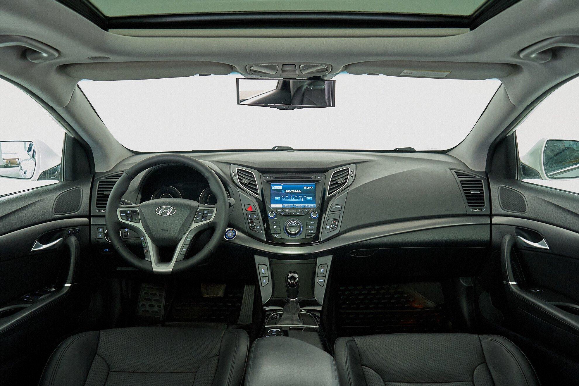 Hyundai i40 2014, белый