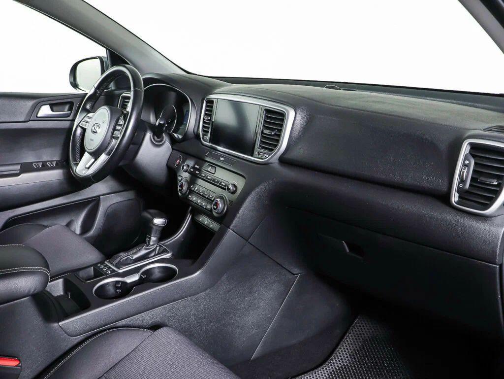 Kia Sportage 2021, серый