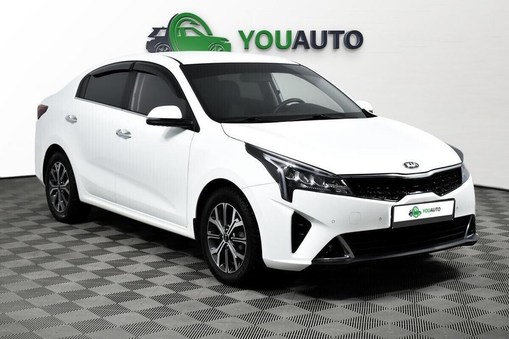 Kia Rio 2022, белый