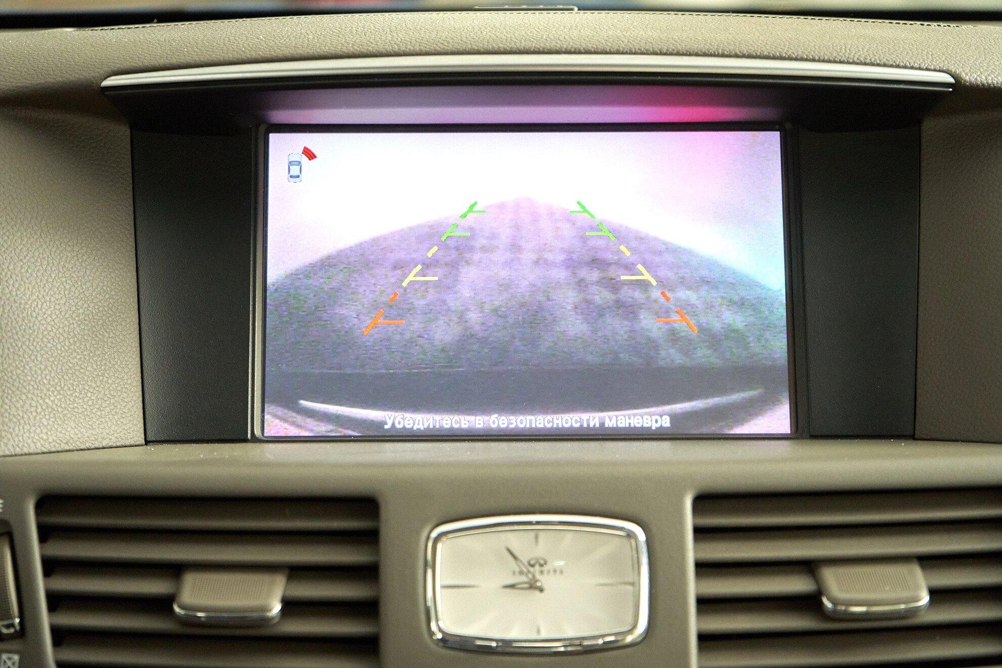 Infiniti Q70 2014, черный
