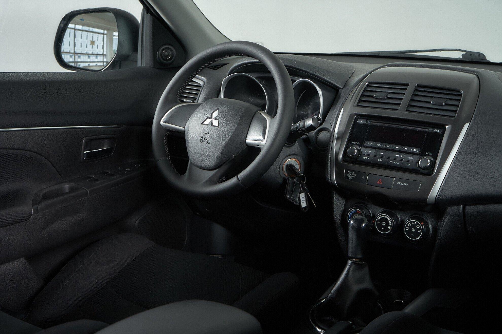 Mitsubishi ASX 2013, черный