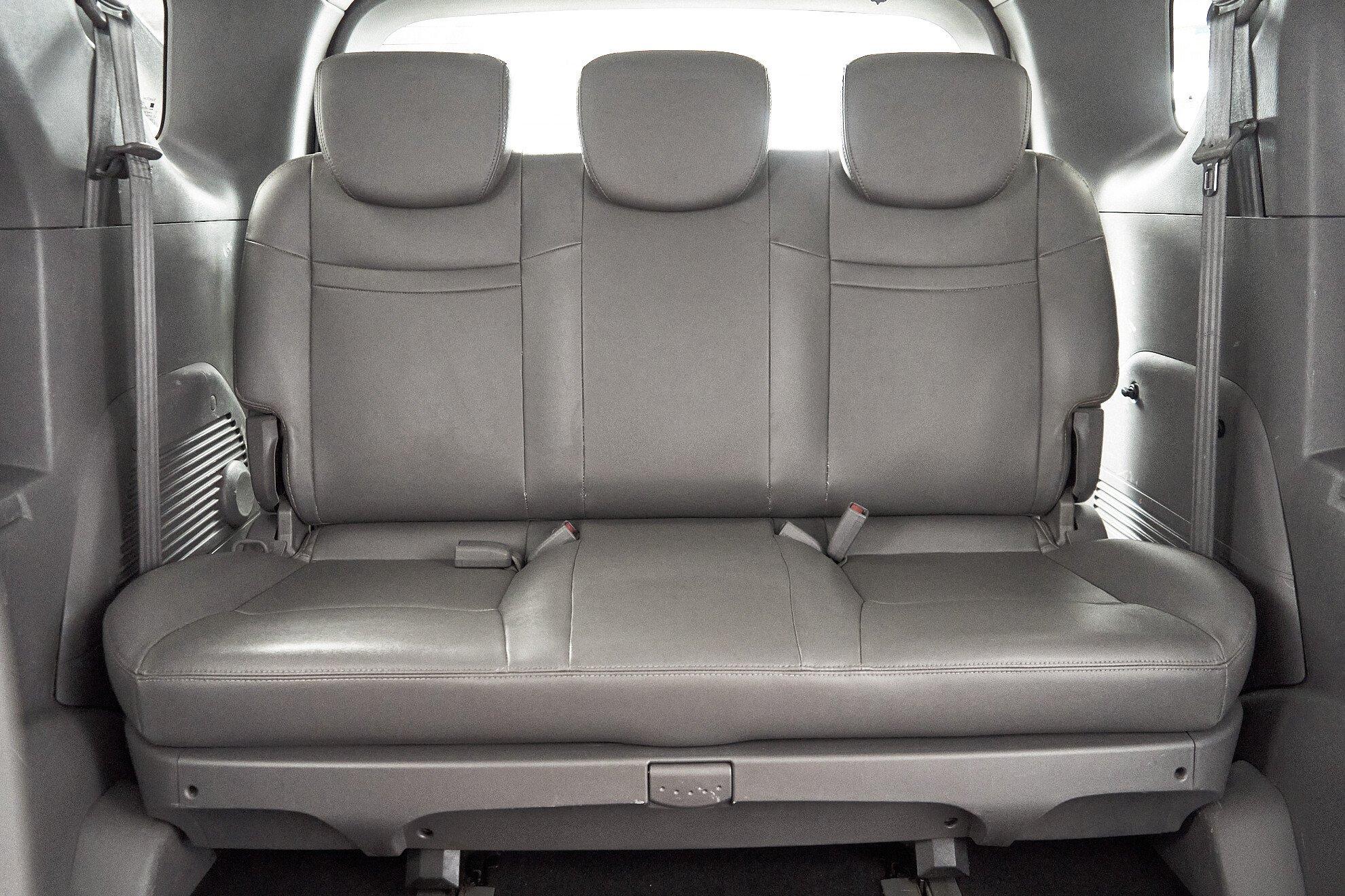 SsangYong Stavic 2014, белый