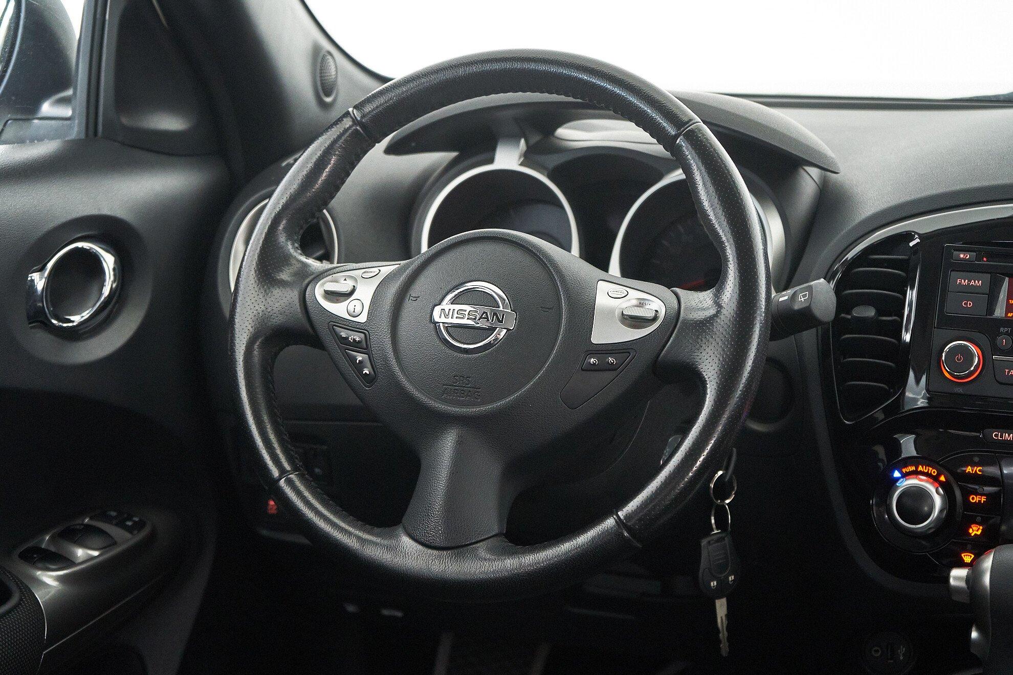 Nissan Juke 2014, белый