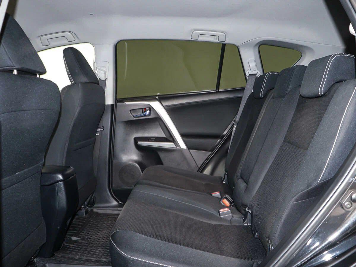 Toyota RAV4 2018, черный