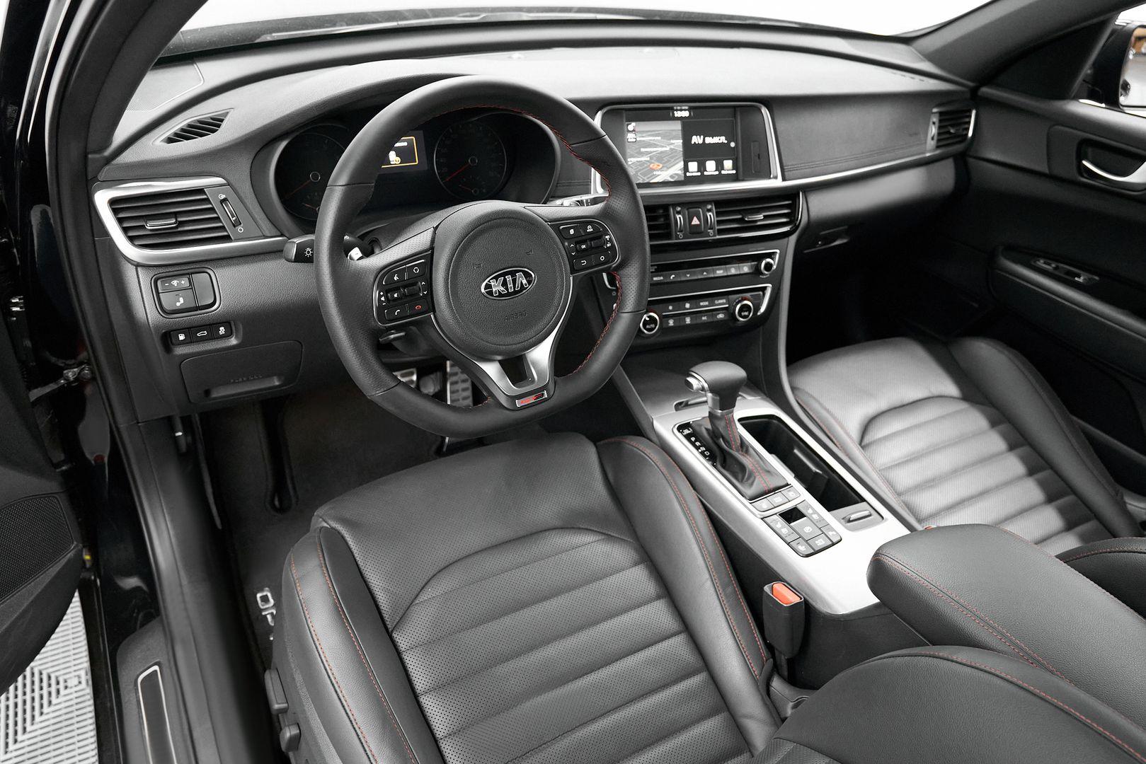 Kia Optima 2017, черный