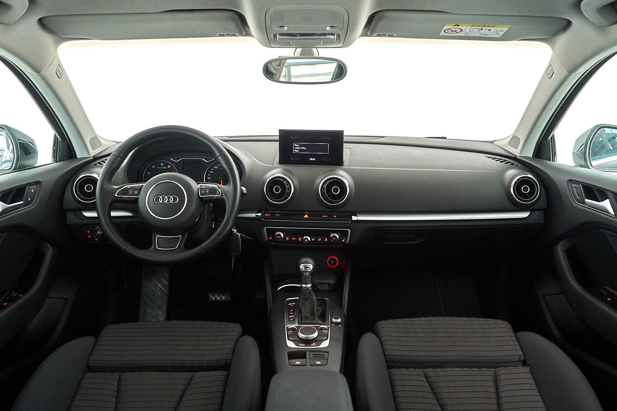 Audi A3 2013, черный