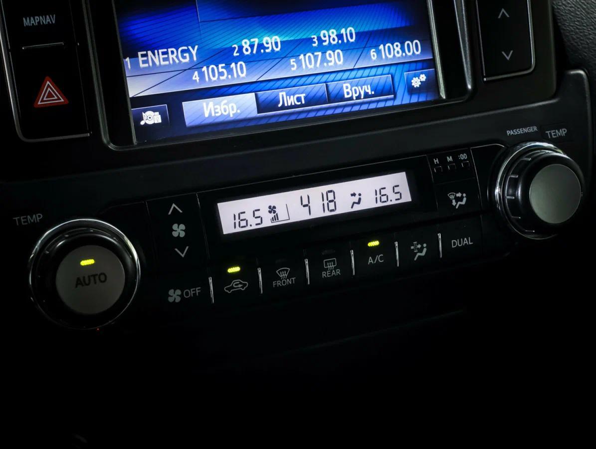 Toyota Land Cruiser Prado 2015, серый