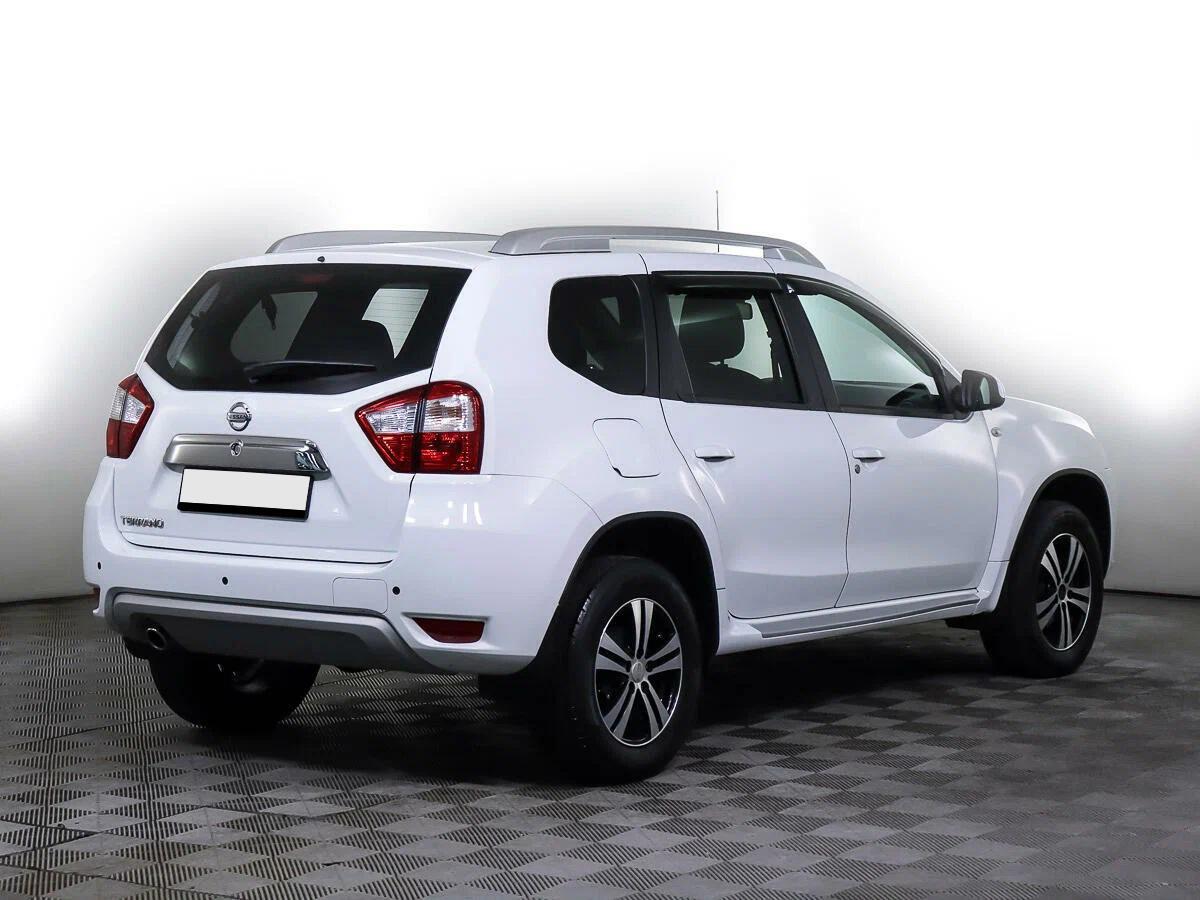 Nissan Terrano 2018, белый