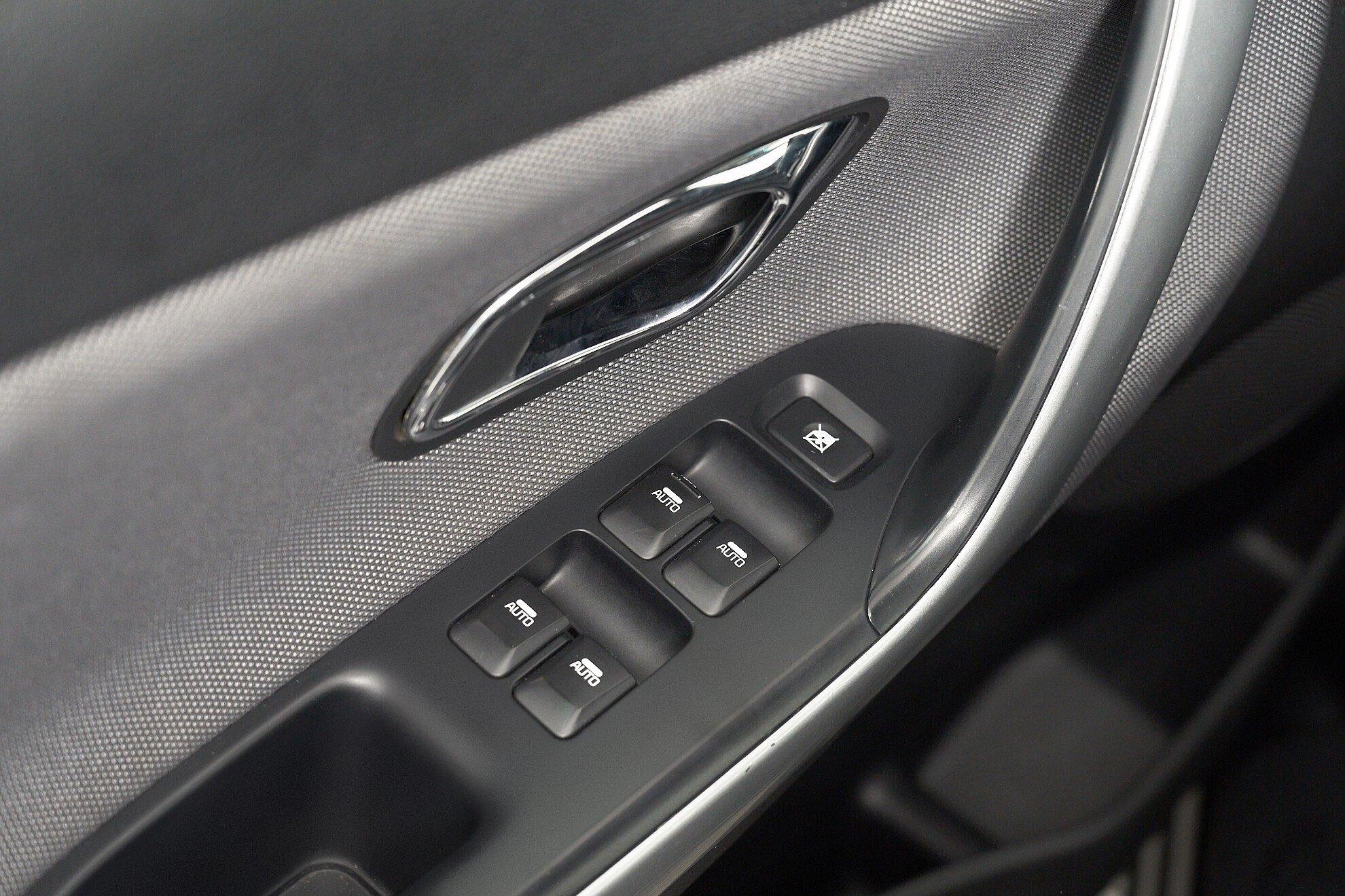 Kia Ceed 2014, черный