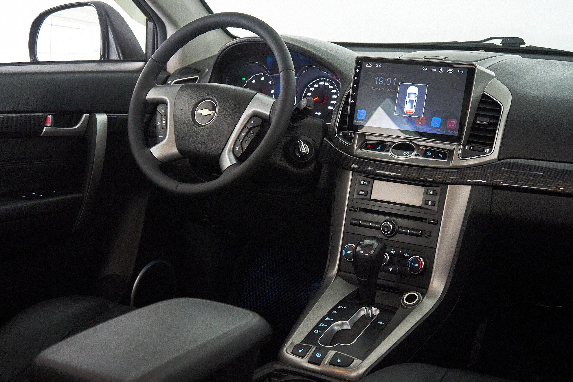 Chevrolet Captiva 2015, черный