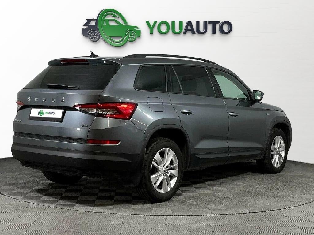 Skoda Kodiaq 2021, серый
