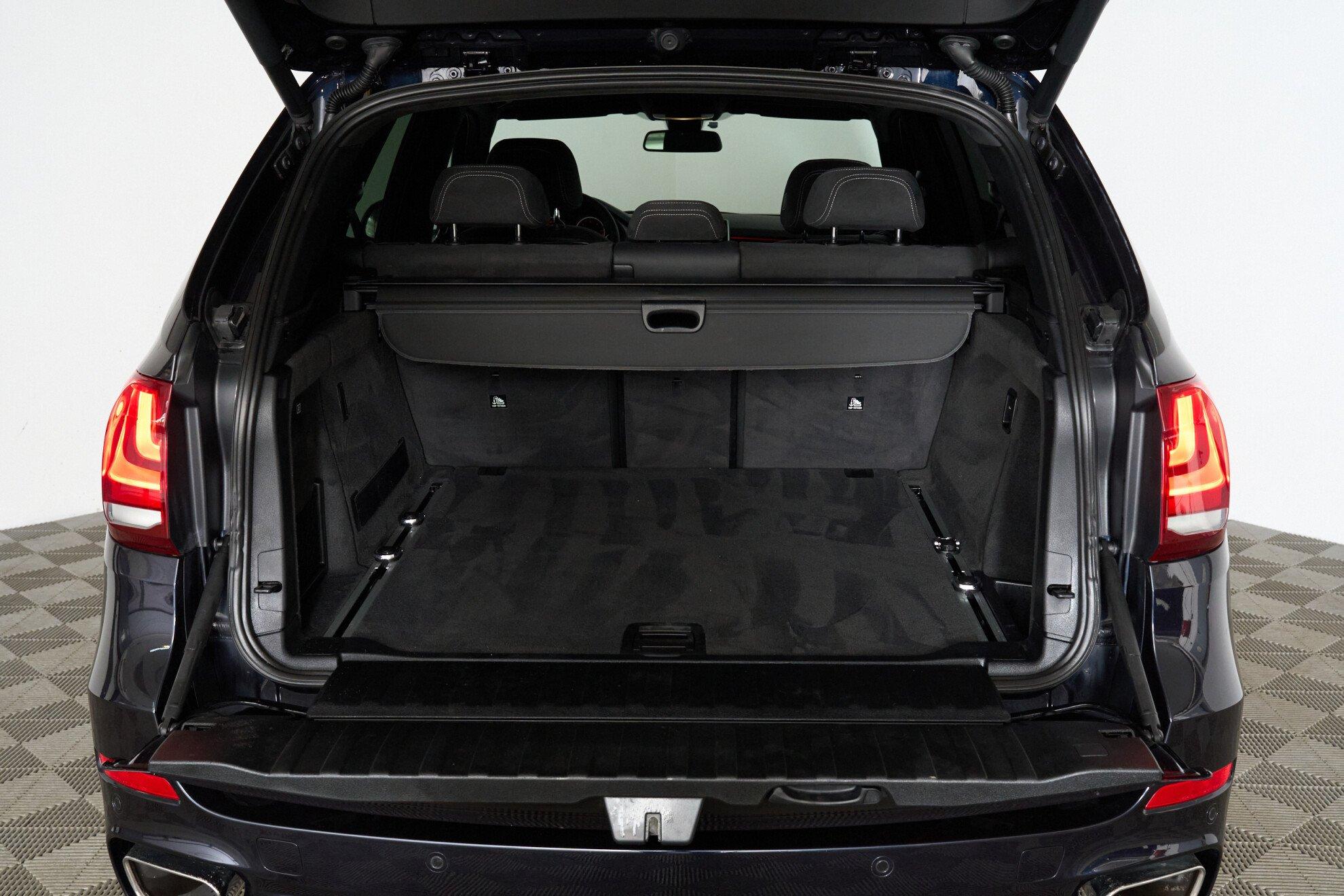 BMW X5 2017, синий