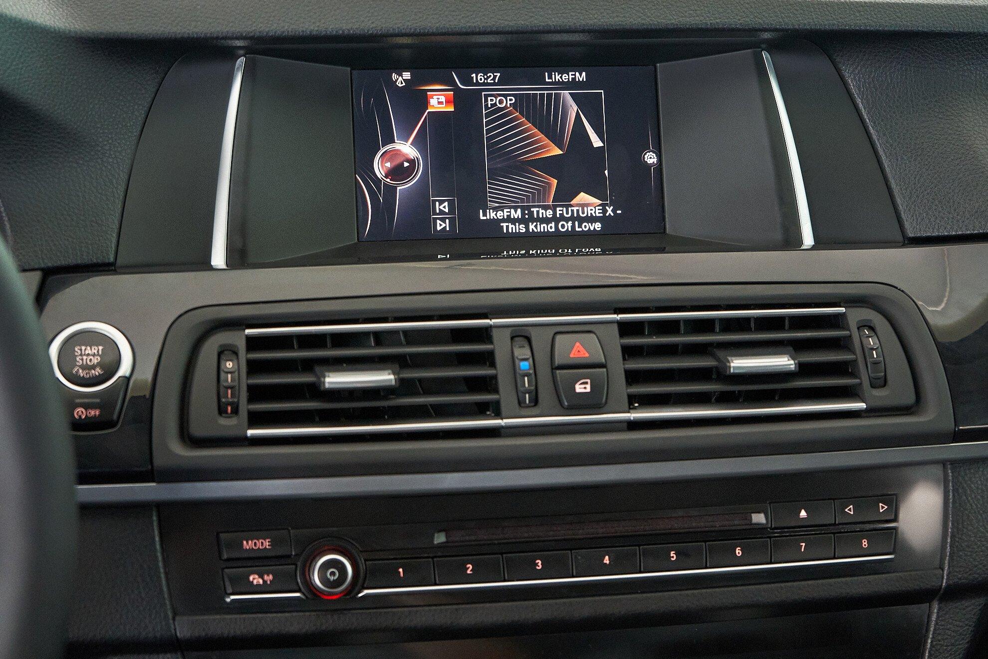 BMW 5 серии 2014, белый