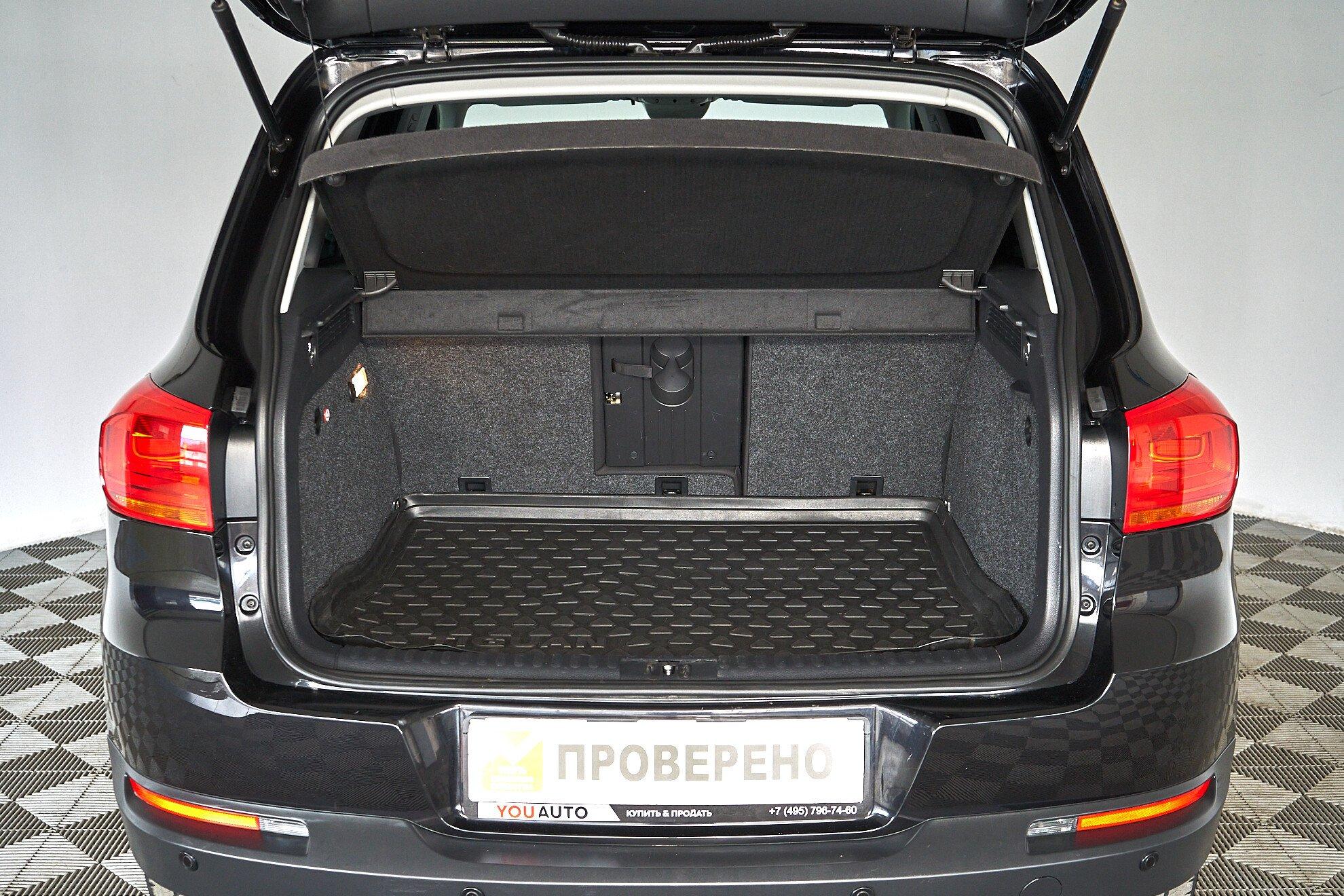 Volkswagen Tiguan 2013, черный