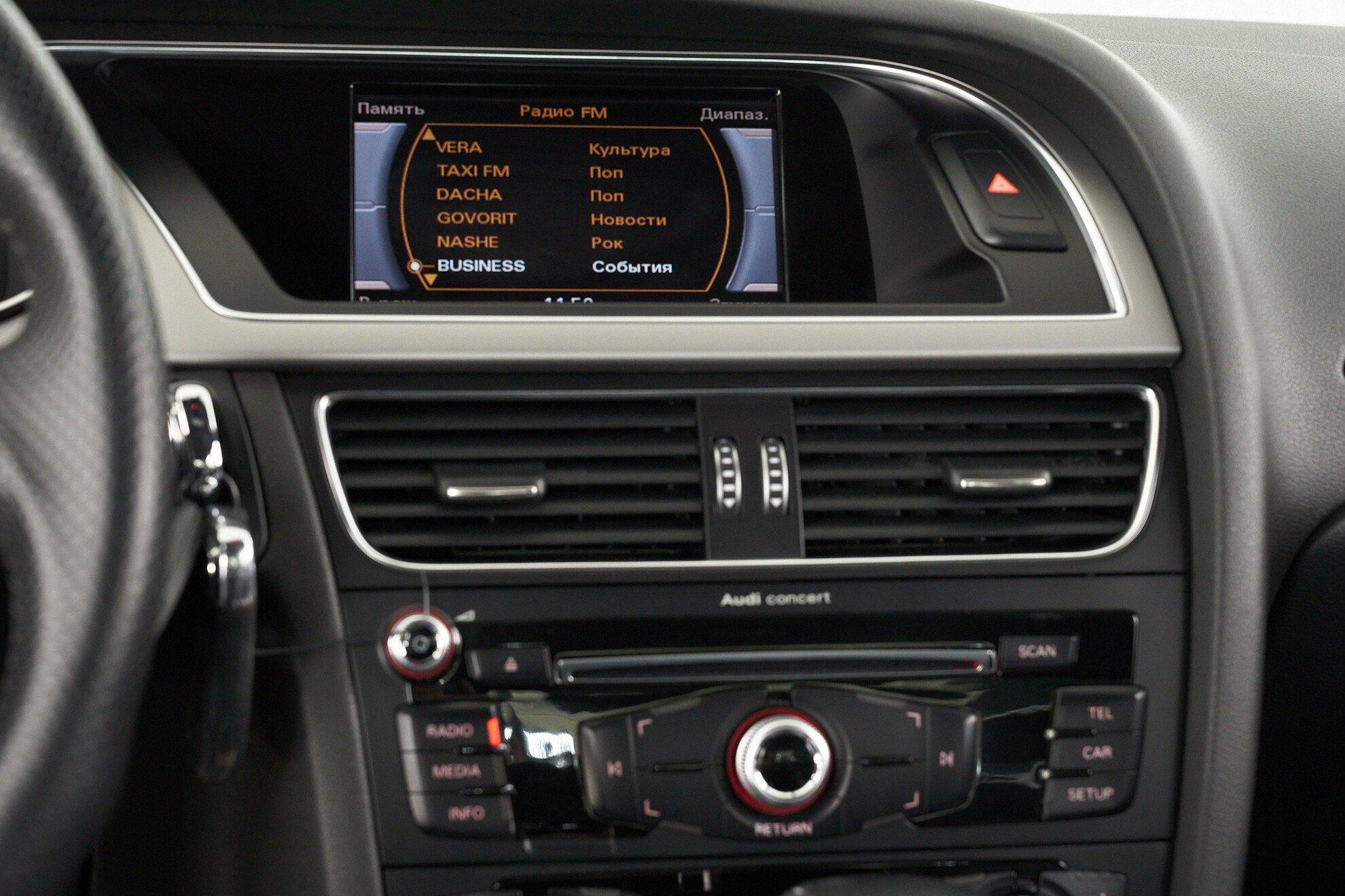 Audi A4 2013, черный