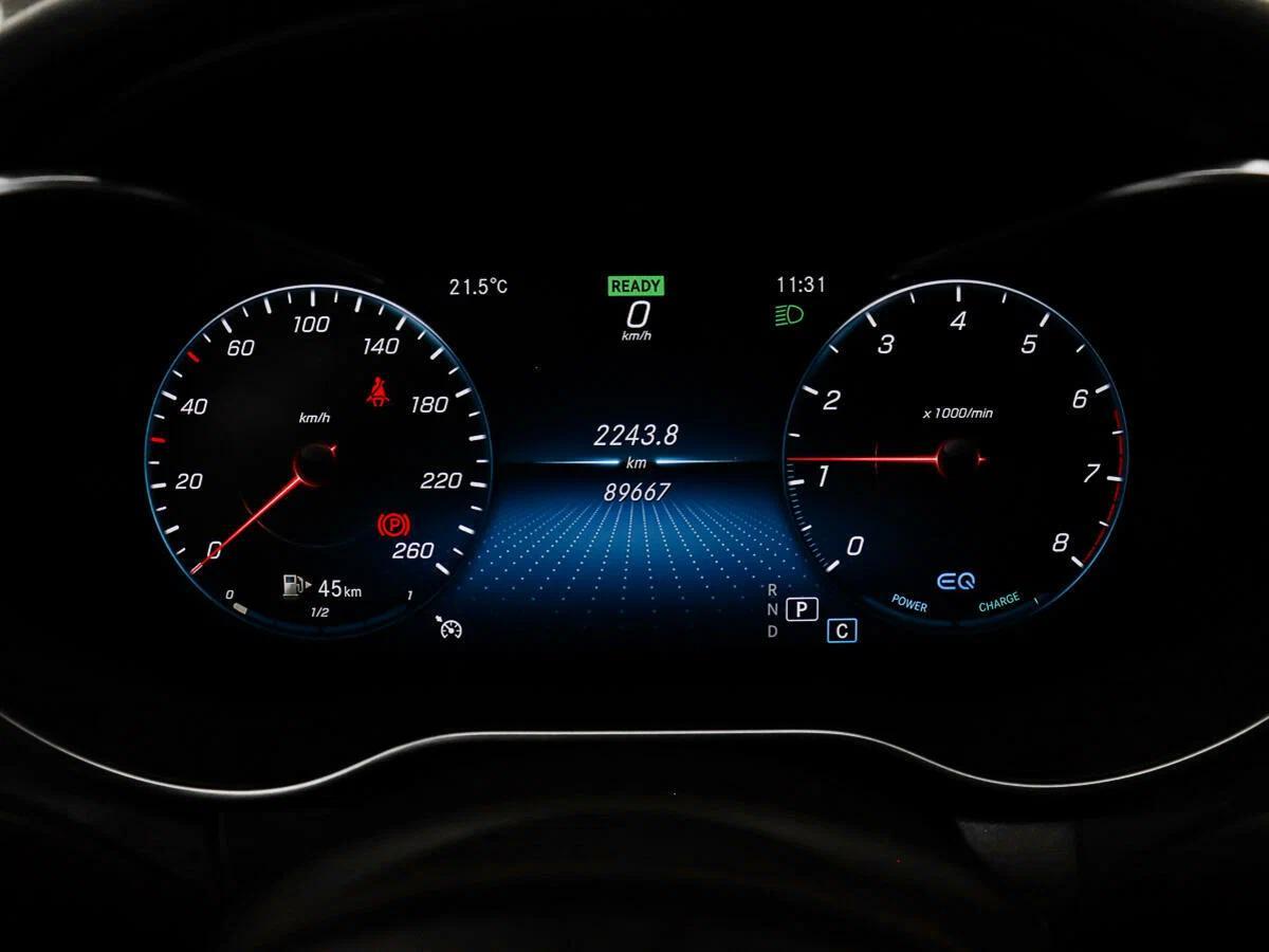 Mercedes-Benz C-Класс 2020, белый