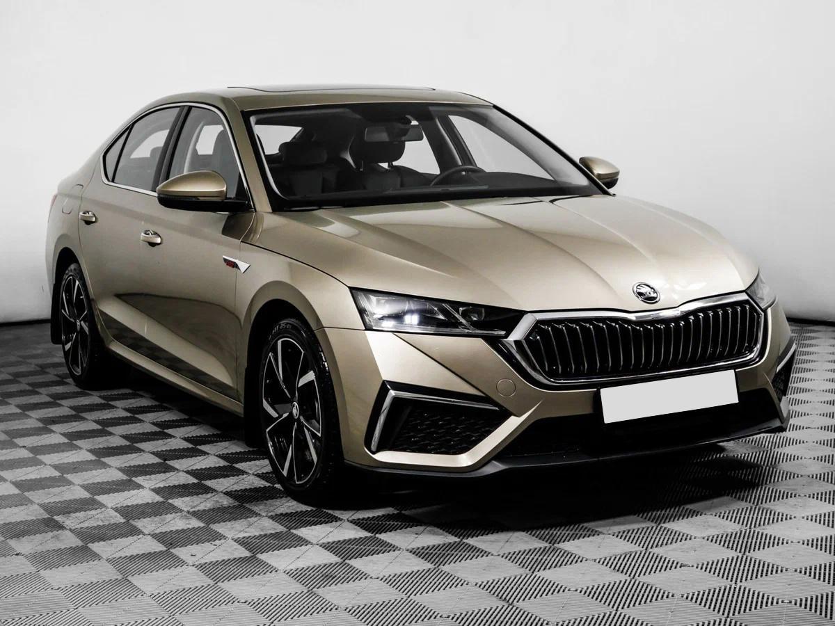 Skoda Octavia 2024, коричневый