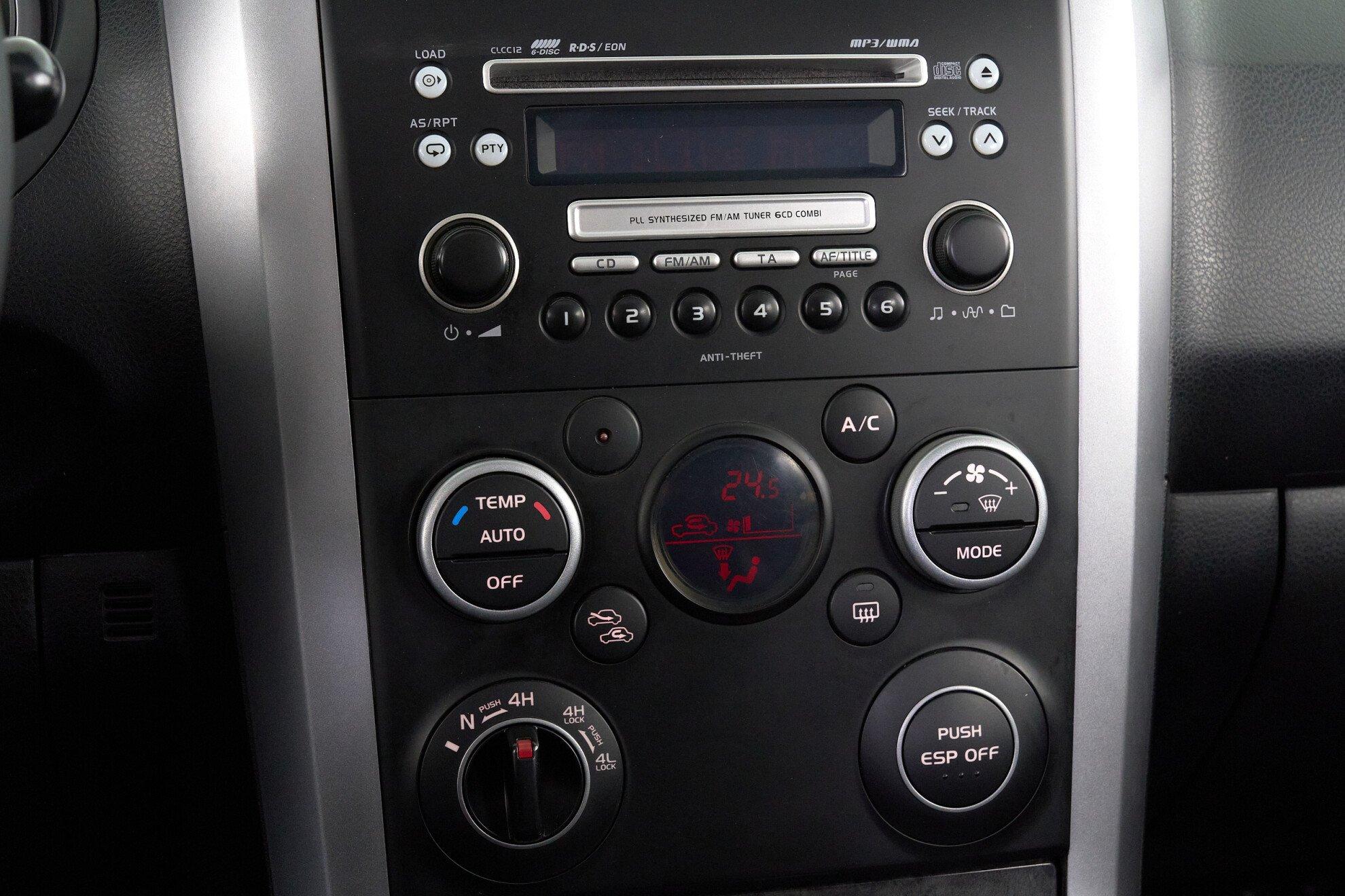 Suzuki Grand Vitara 2012, черный