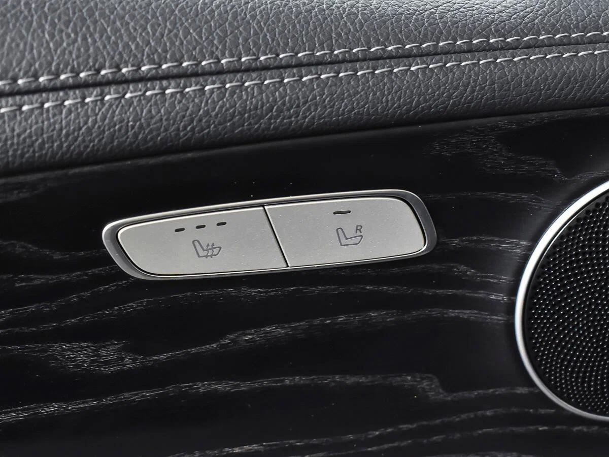 Mercedes-Benz E-Класс 2016, черный