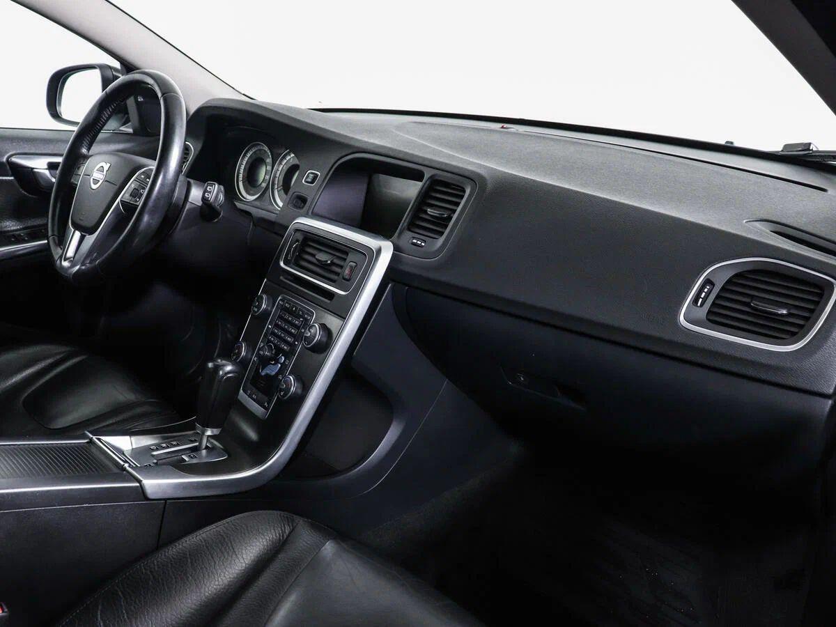 Volvo V60 2011, черный