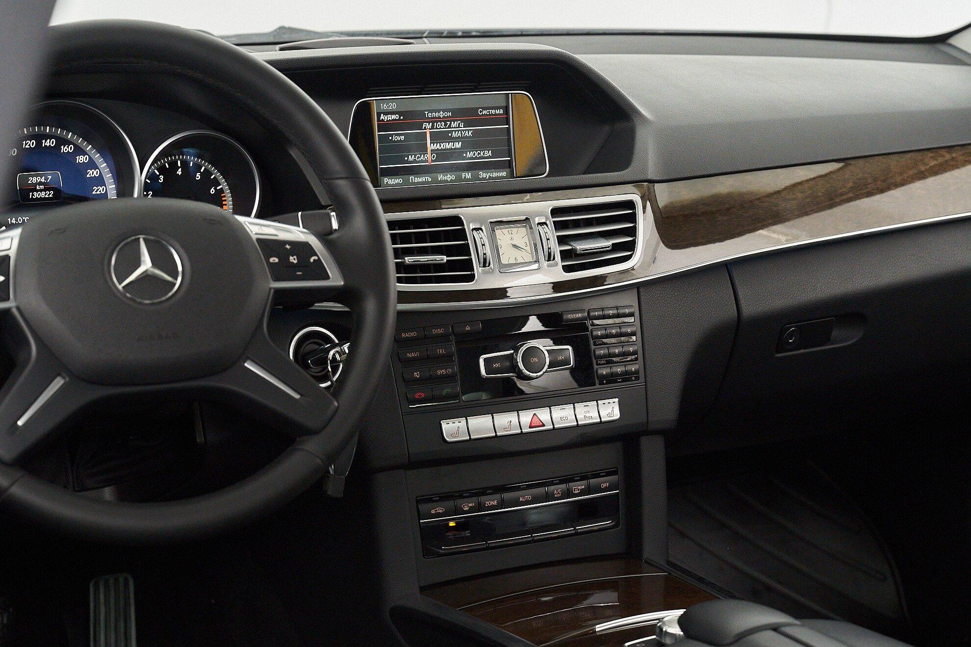 Mercedes-Benz E-Класс 2013, черный