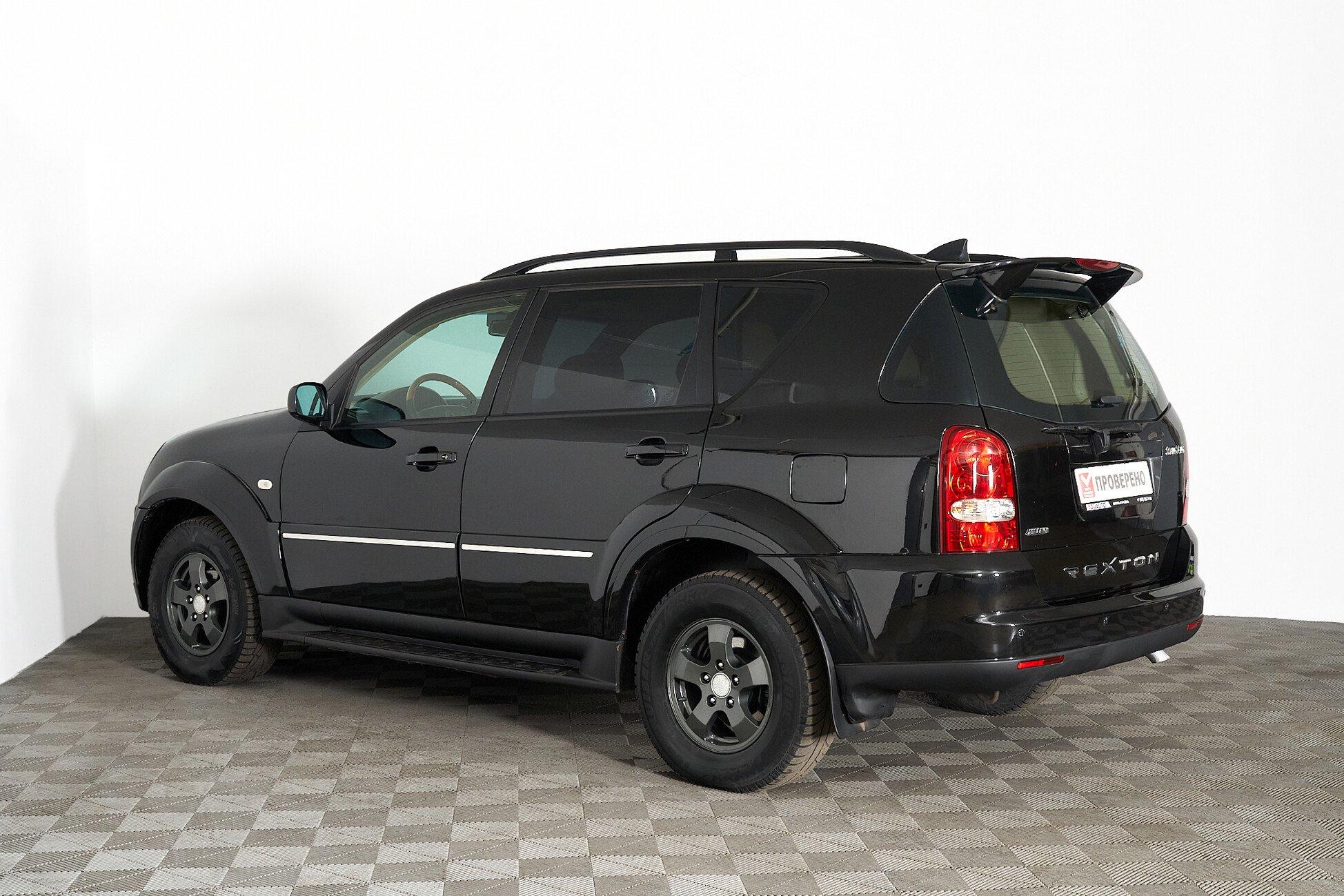 SsangYong Rexton 2011, черный