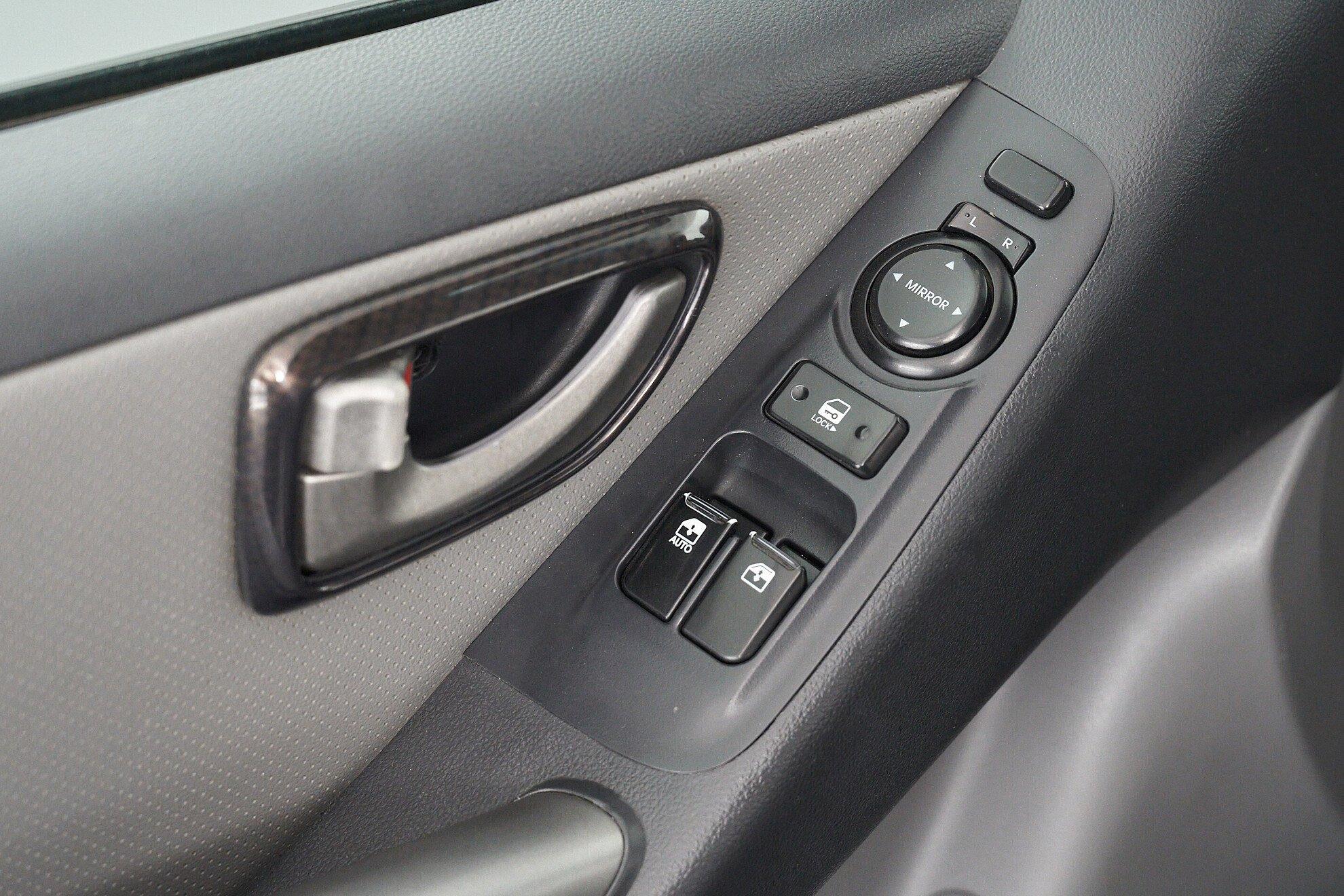 Hyundai Grand Starex 2014, черный