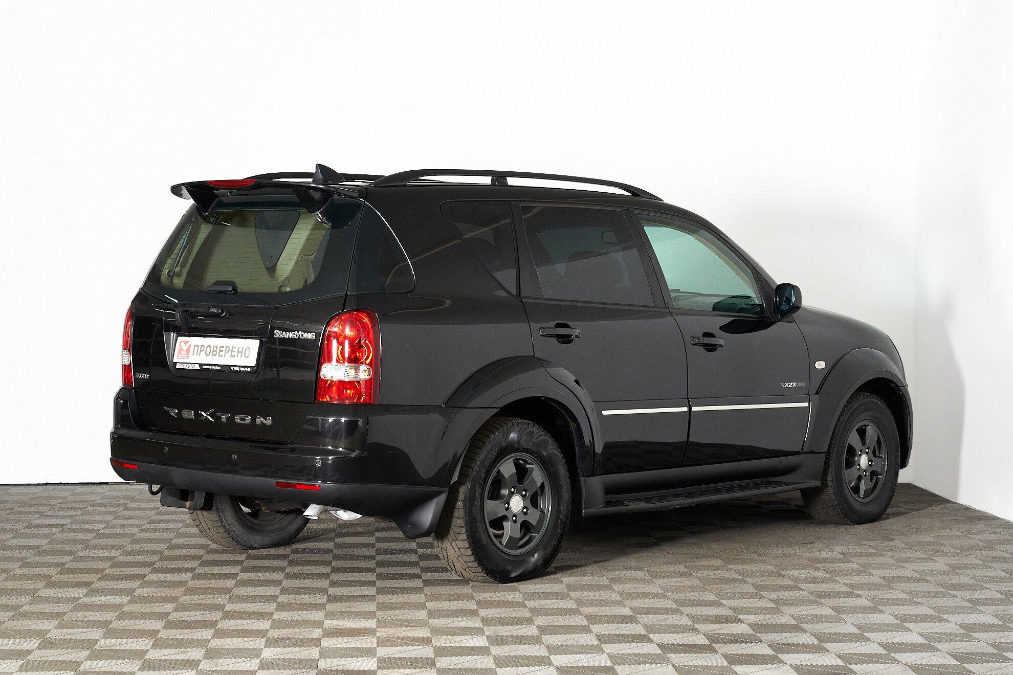 SsangYong Rexton 2011, черный