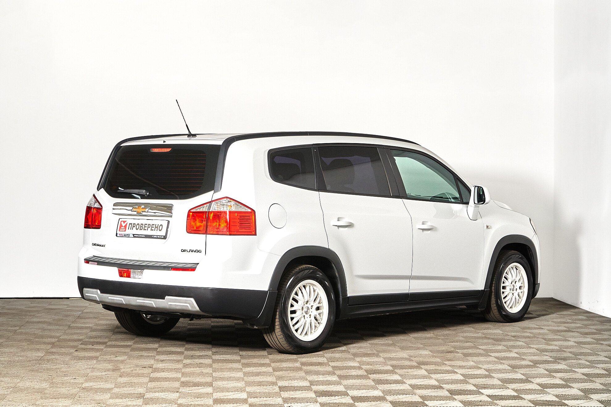 Chevrolet Orlando 2013, белый