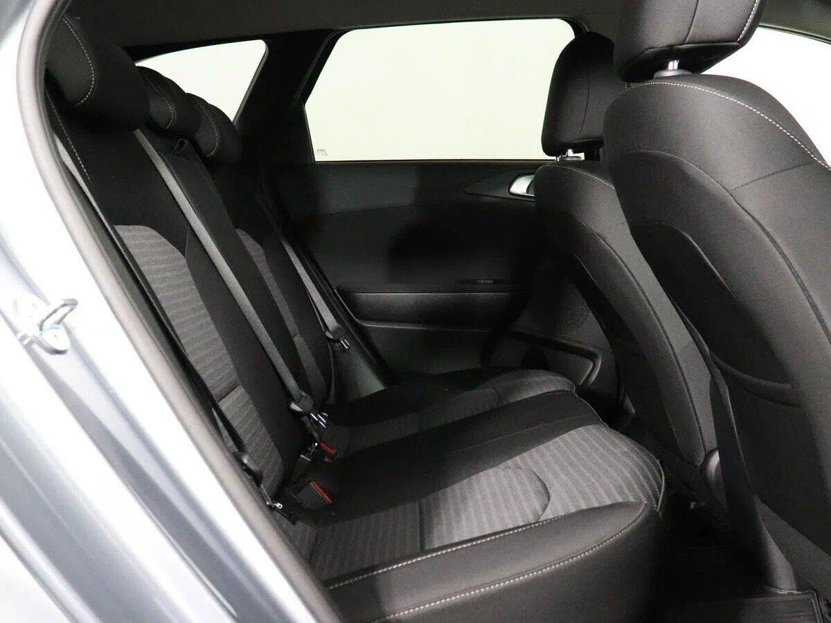 Kia Ceed 2021, голубой