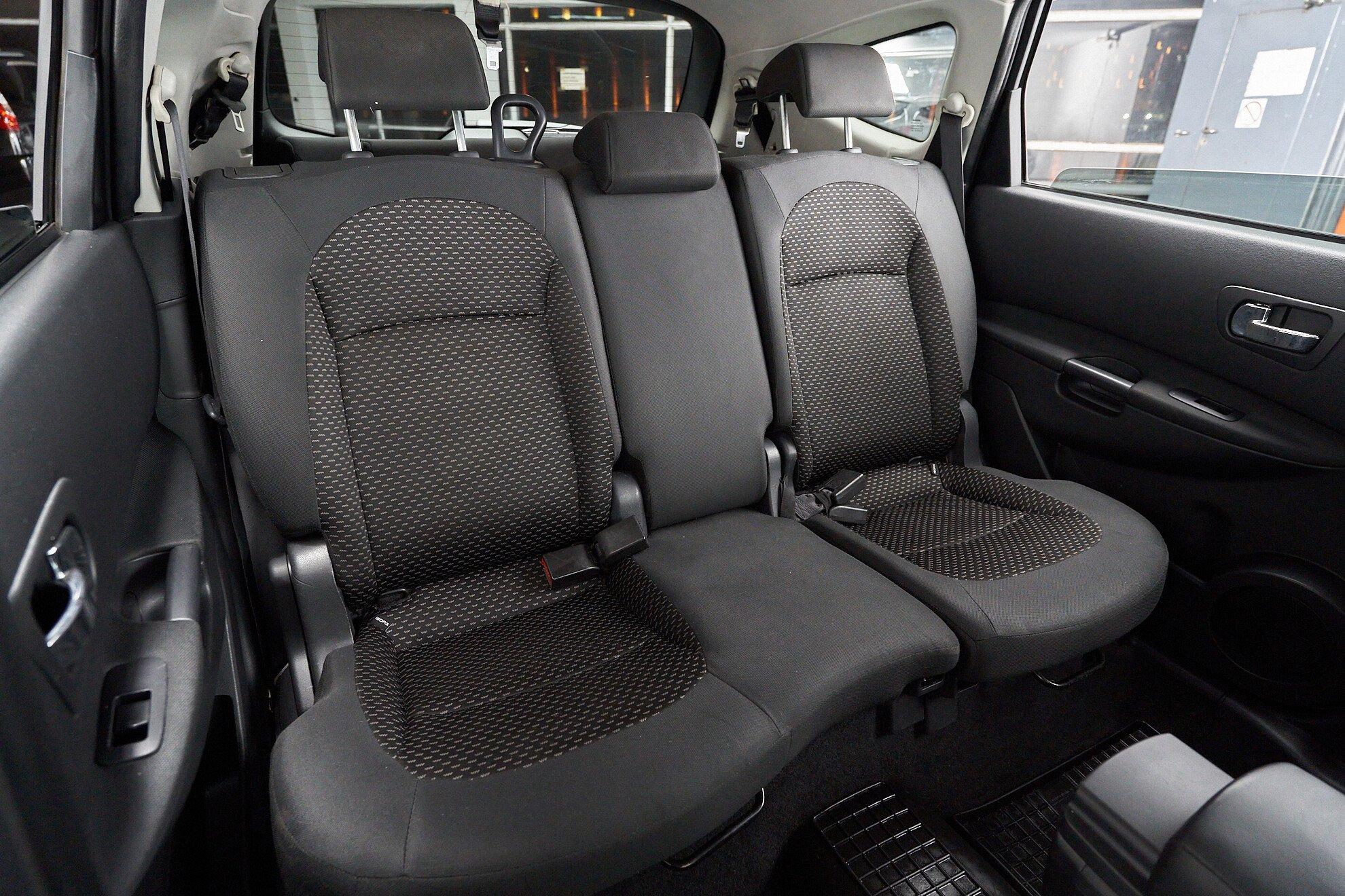 Nissan Qashqai+2 2008, серебряный