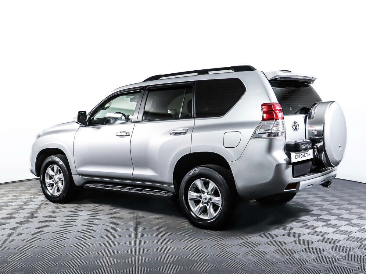 Toyota Land Cruiser Prado 2012, серебряный