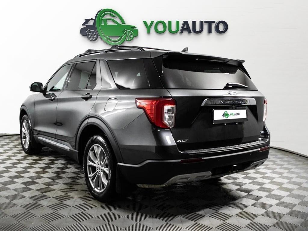 Ford Explorer 2020, серый