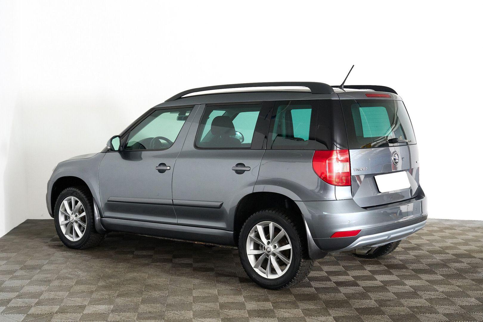 Skoda Yeti 2016, серый