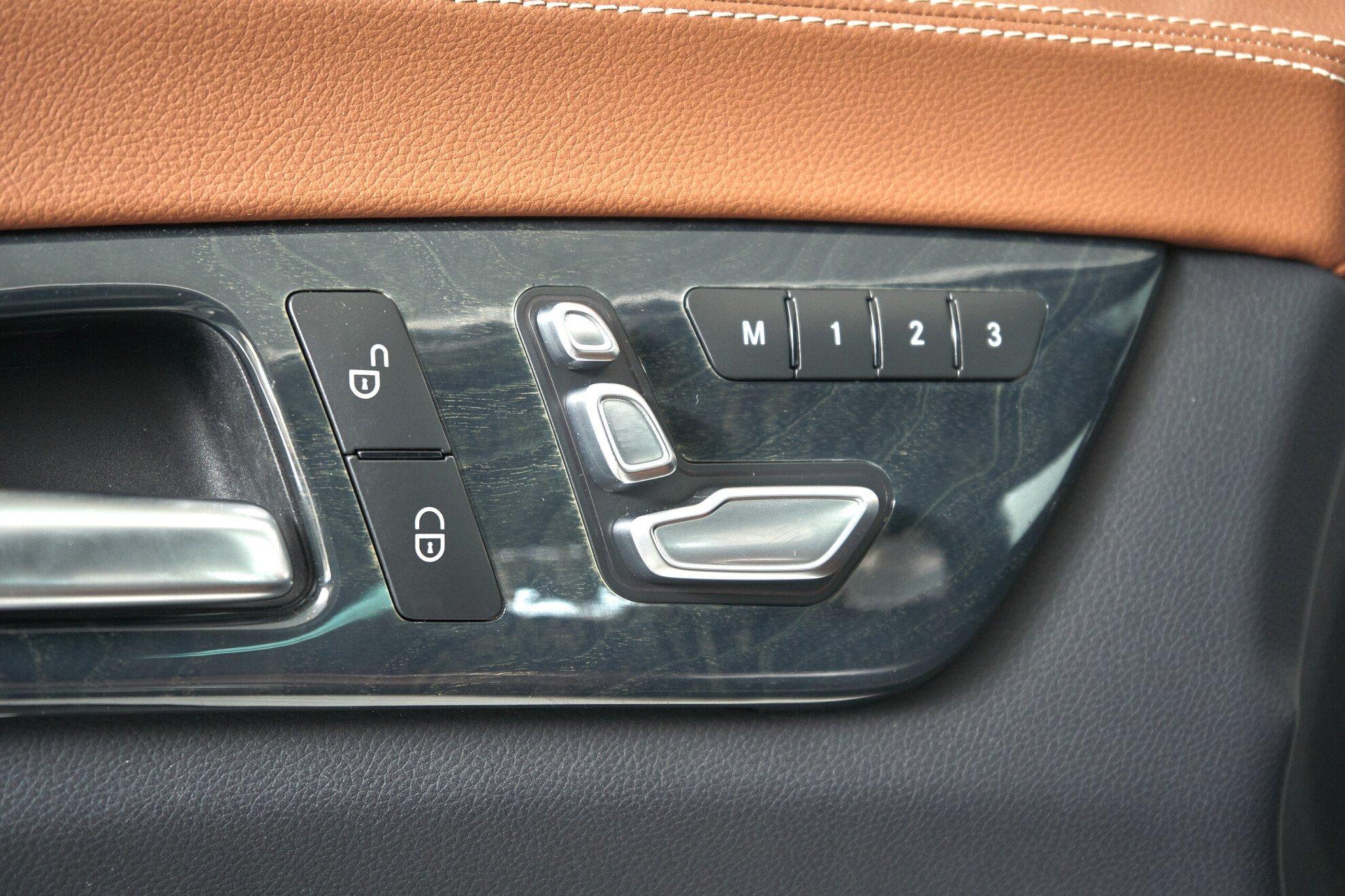 Mercedes-Benz CLS 2016, белый