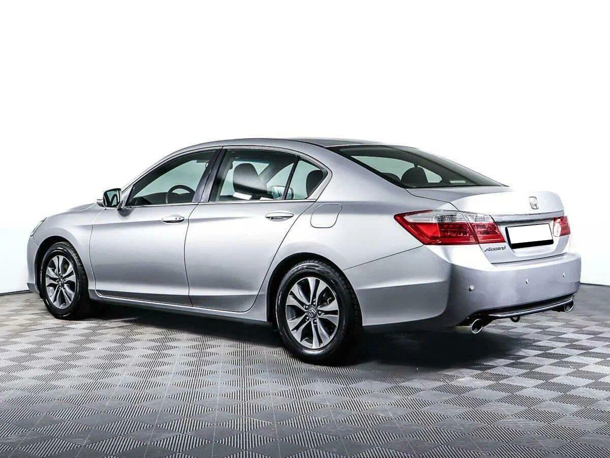 Honda Accord 2014, серебряный