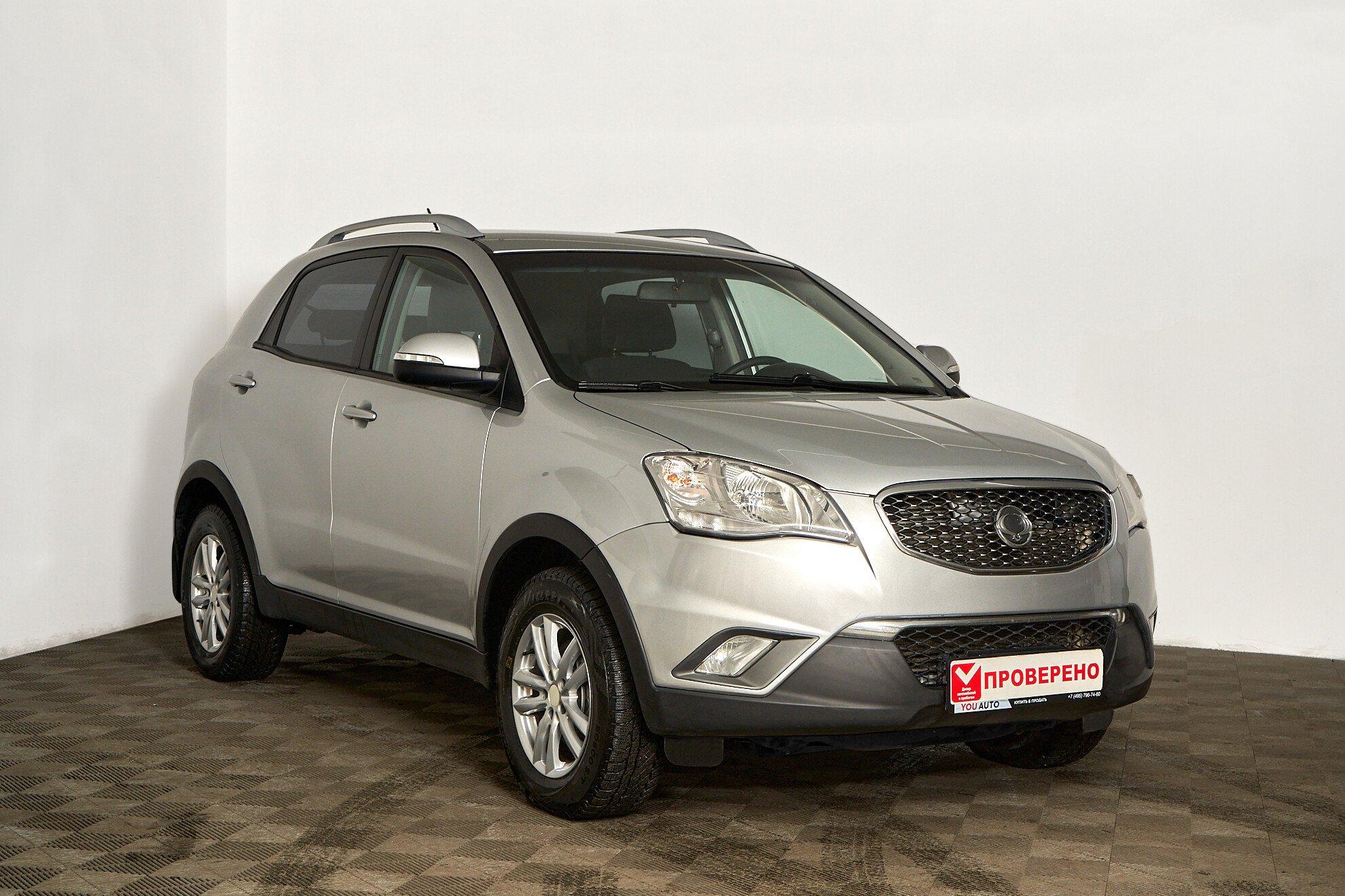 SsangYong Actyon 2012, серебряный