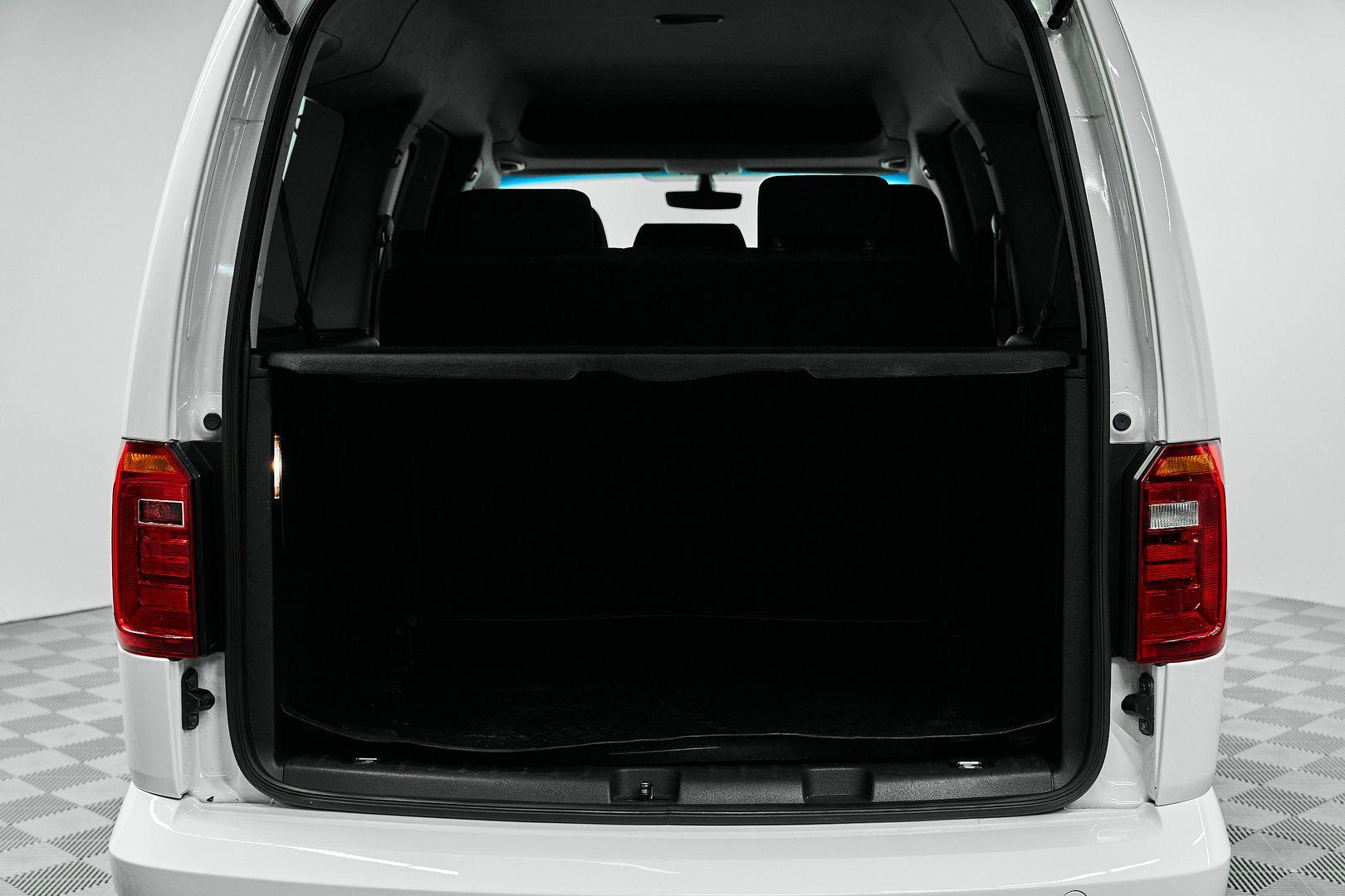 Volkswagen Caddy 2018, белый