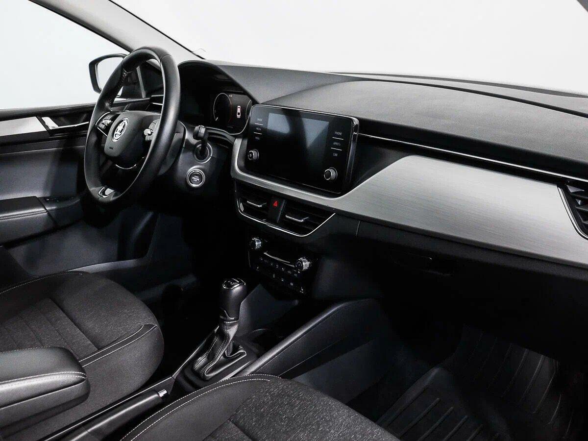 Skoda Rapid 2021, коричневый