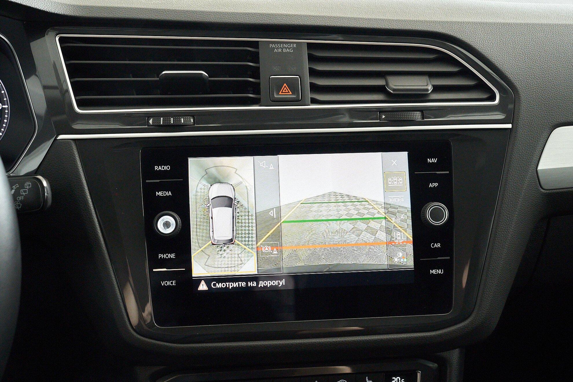 Volkswagen Tiguan 2018, черный