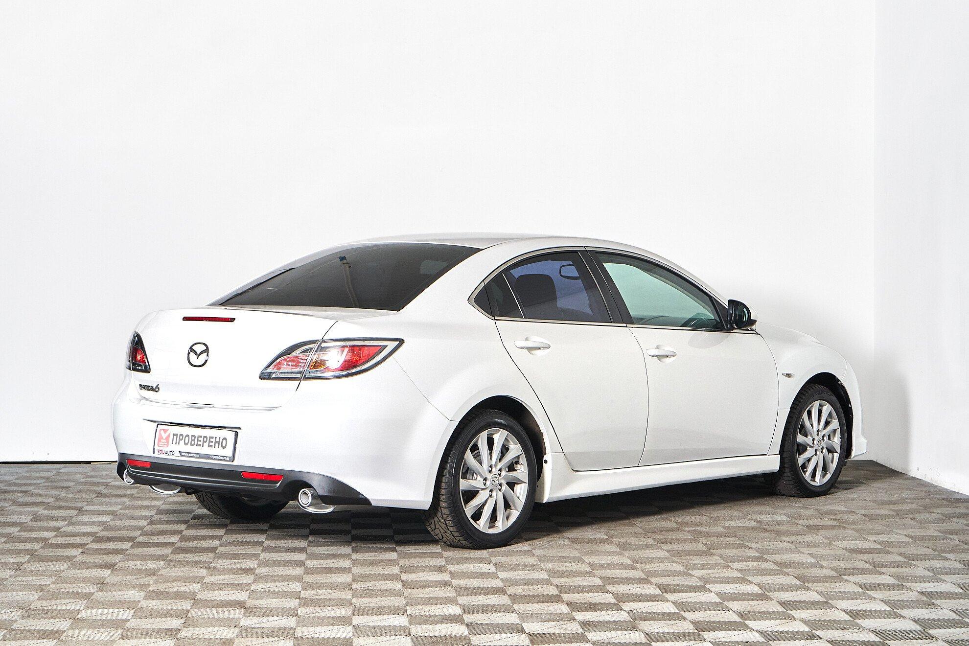 Mazda 6 2010, белый