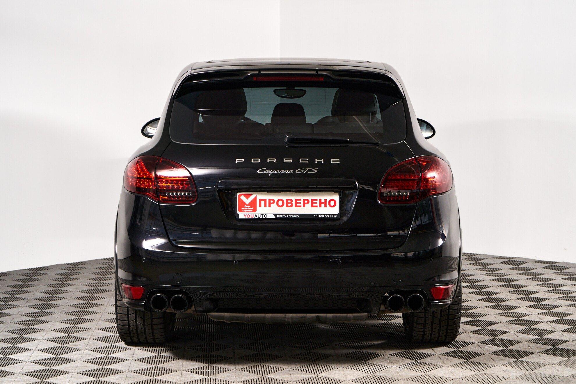 Porsche Cayenne 2012, черный