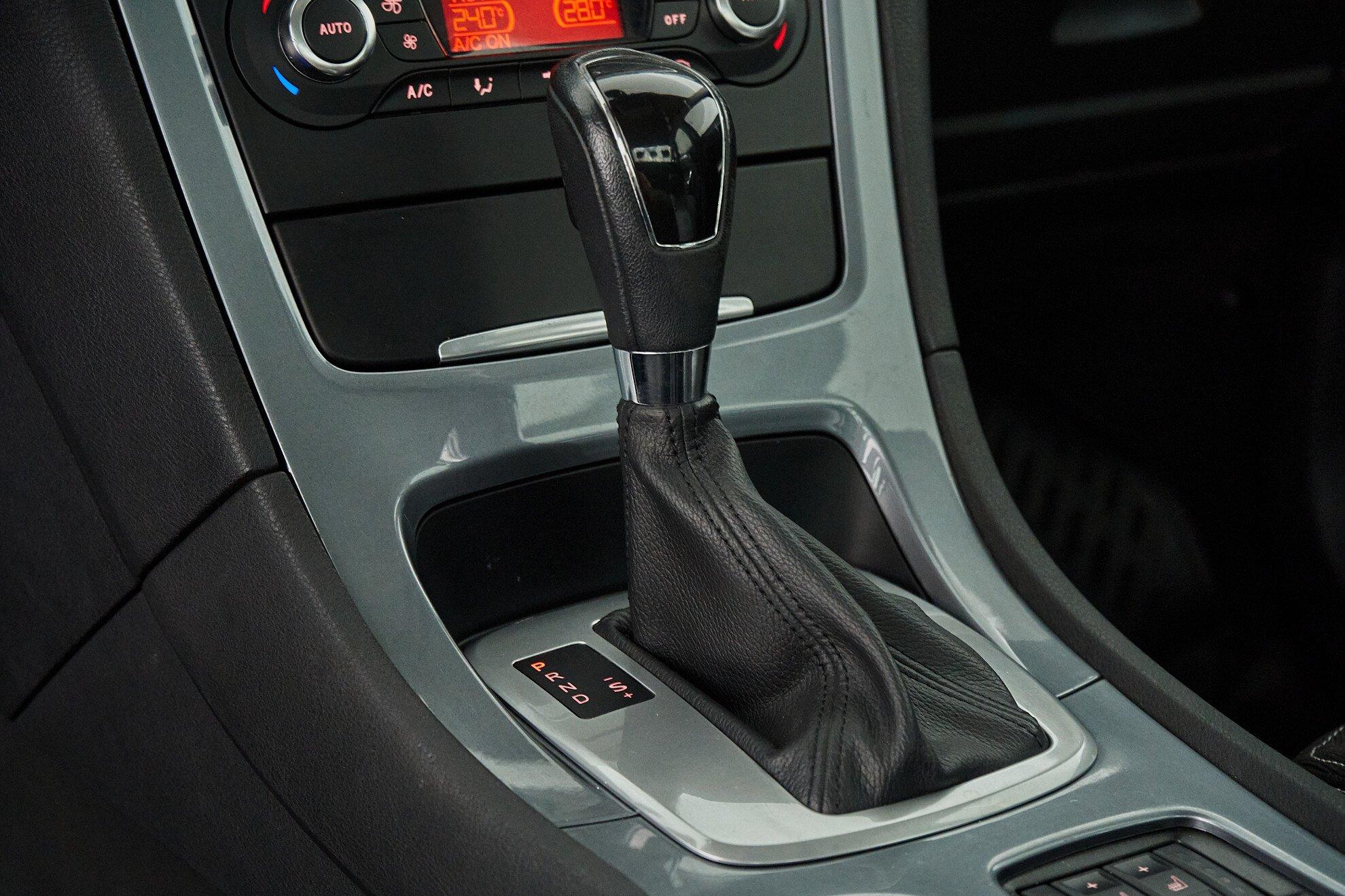Ford Mondeo 2012, синий