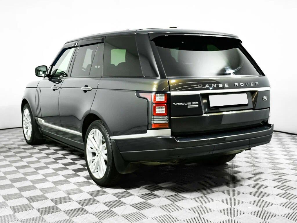 Land Rover Range Rover 2015, зеленый