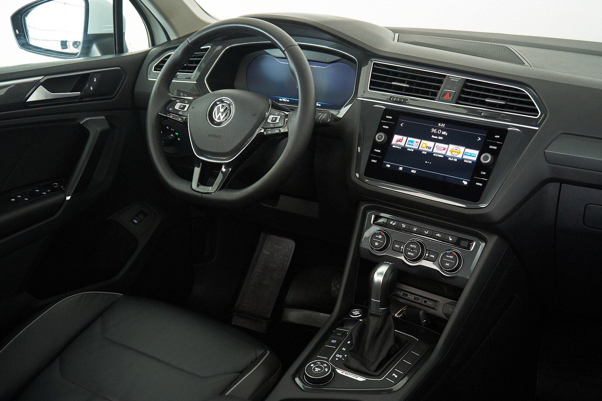 Volkswagen Tiguan 2018, белый