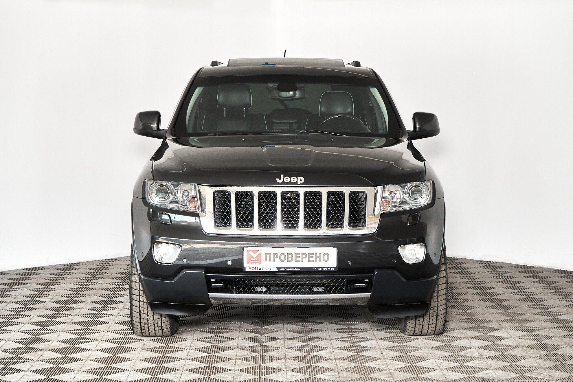 Jeep Grand Cherokee 2011, серый