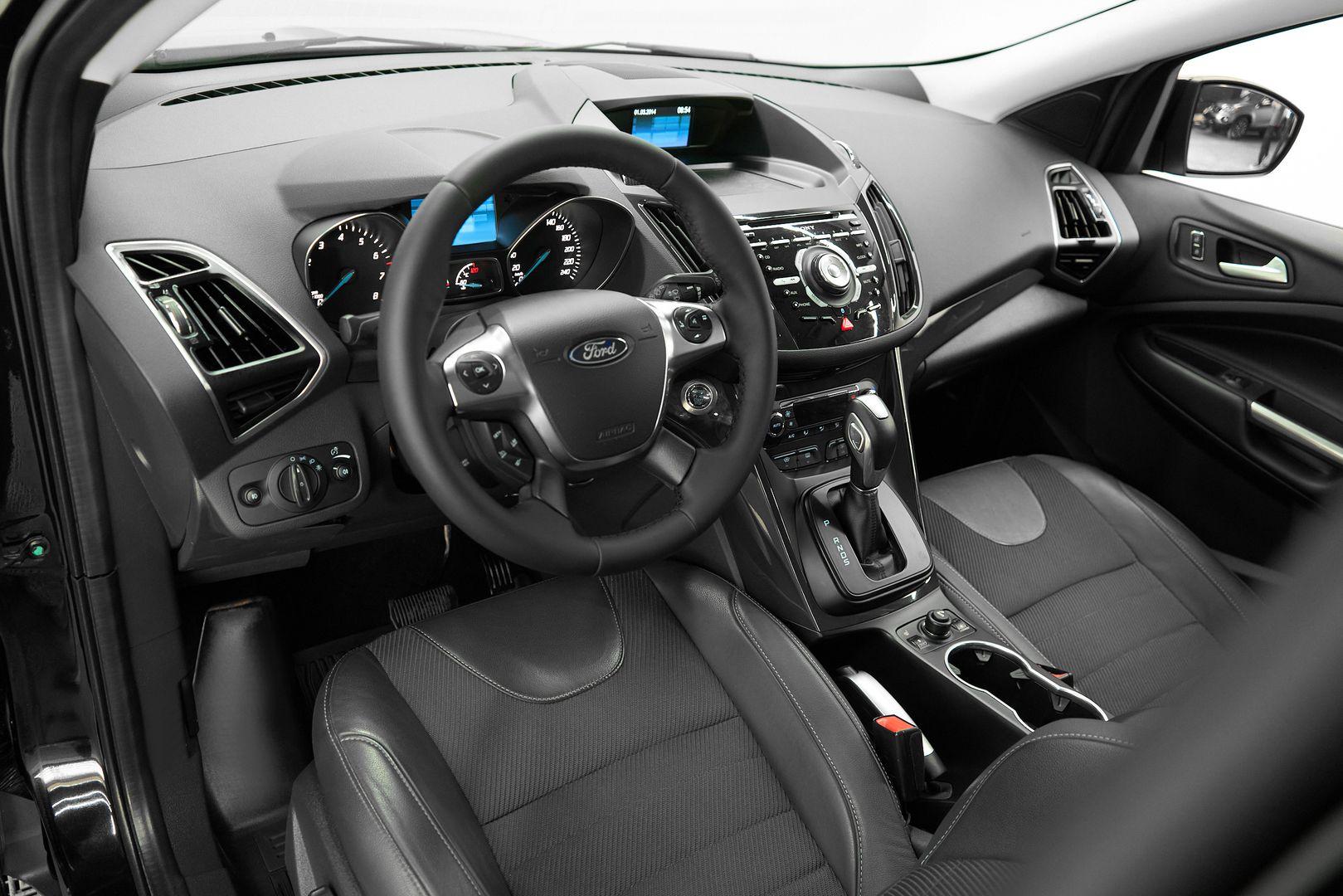 Ford Kuga 2014, черный